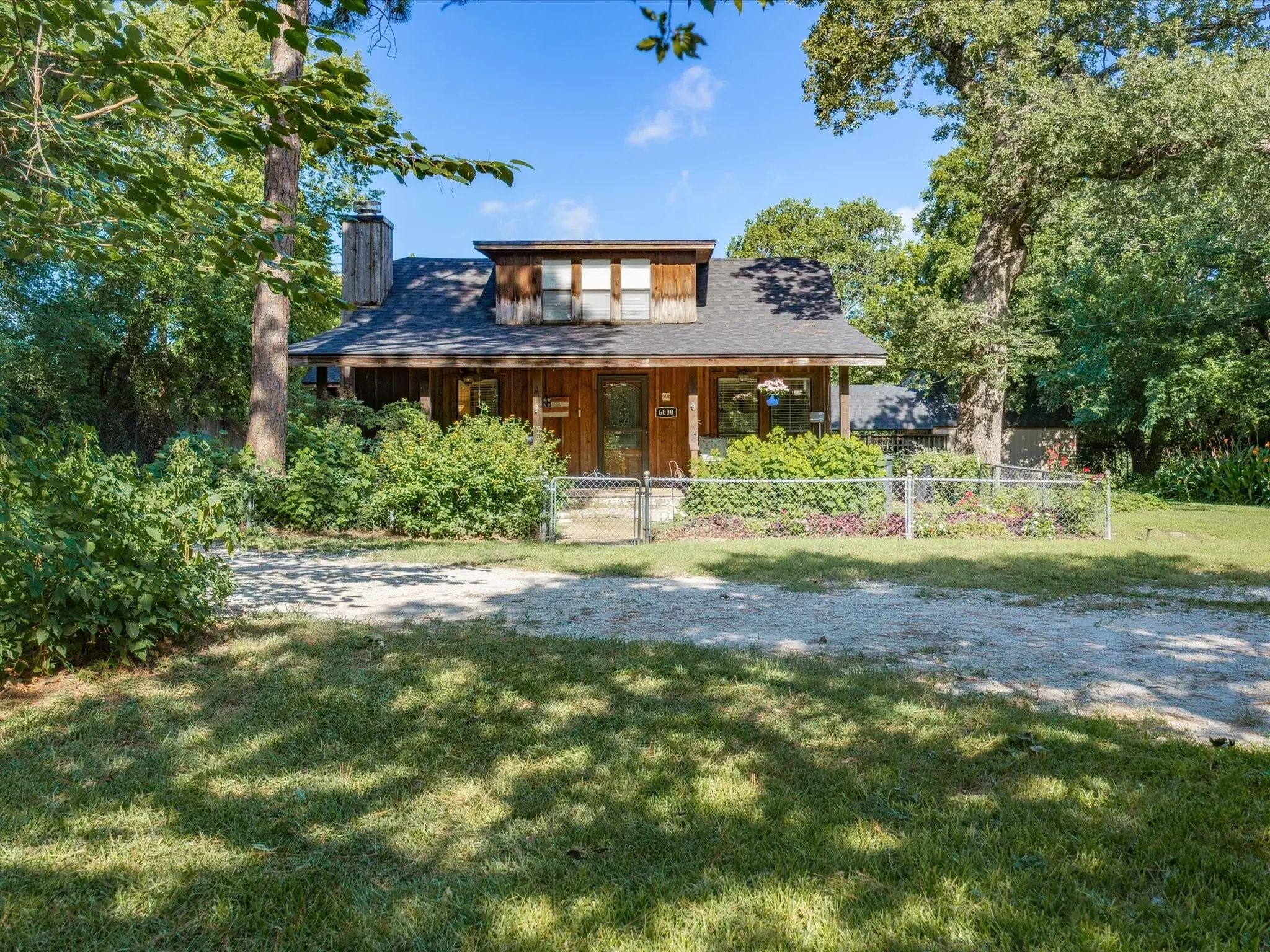 Photo of Listing #21310332