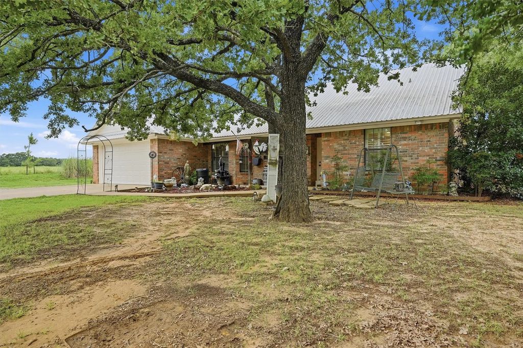 7277 W Line Road, Collinsville
