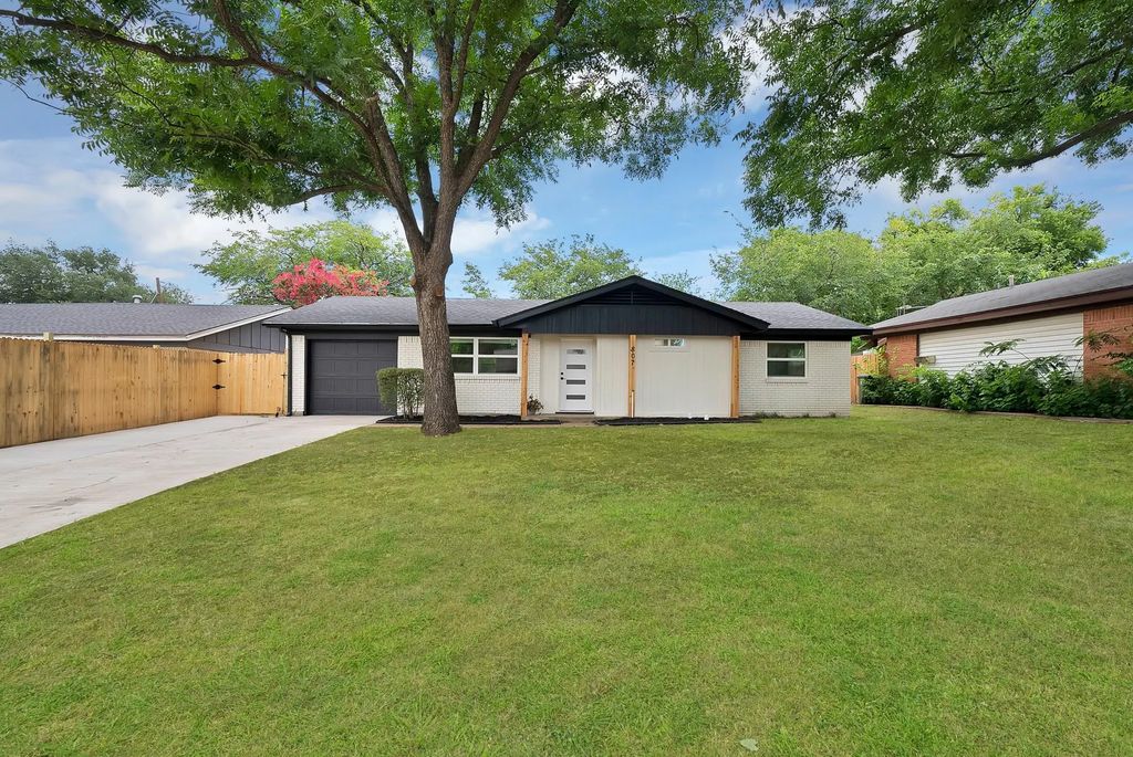 807 Hillcrest Drive, Arlington