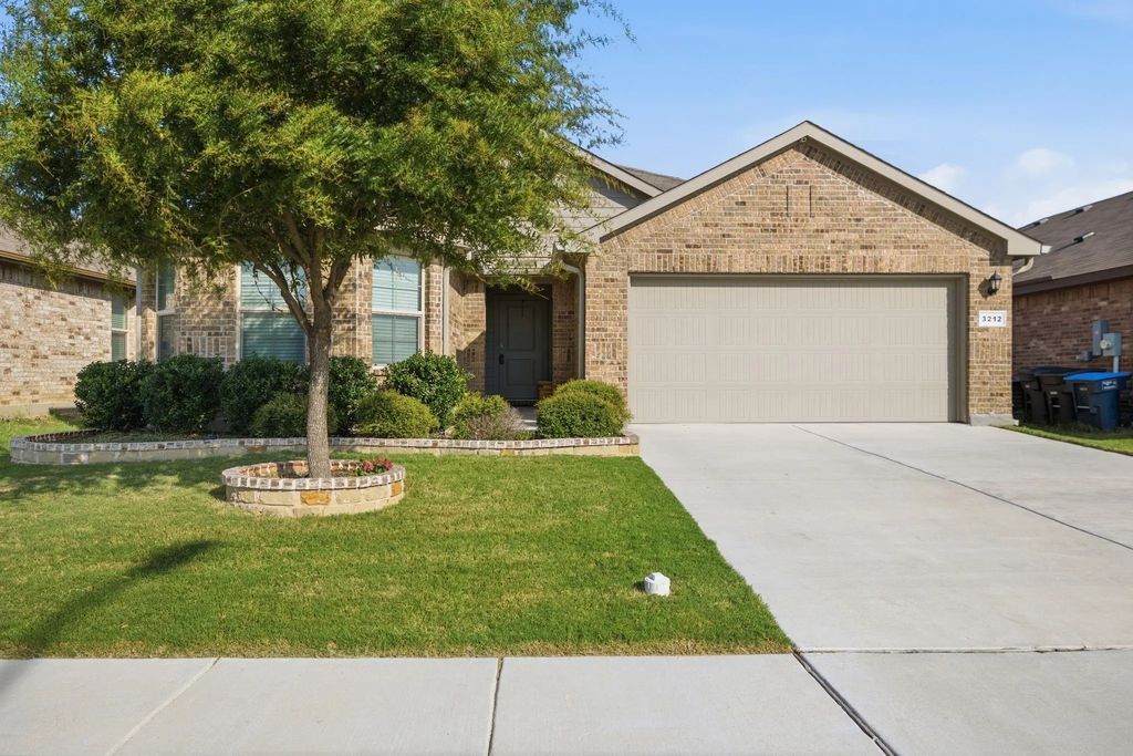 3212 Quiet Valley Road, Fort Worth
