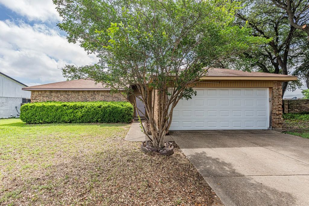 6413 Landview Drive, Fort Worth