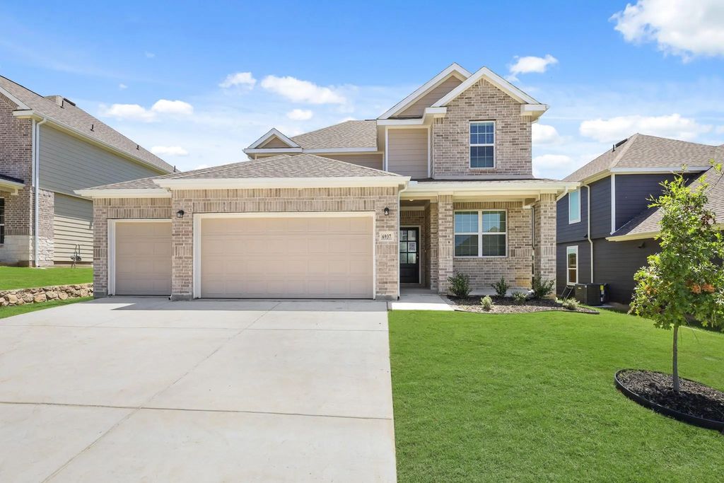 6937 Night Owl Lane, Fort Worth