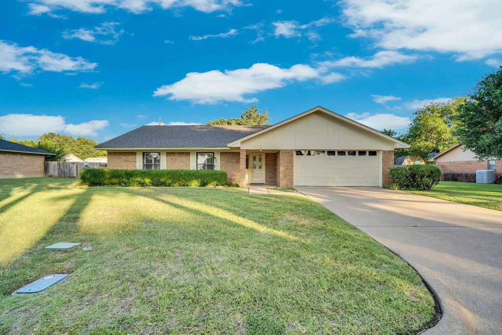 106 Garland Drive, Hillsboro
