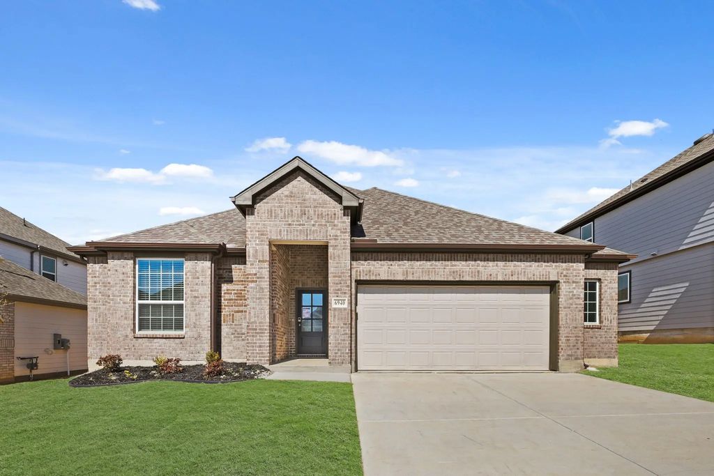 6940 Night Owl Lane, Fort Worth