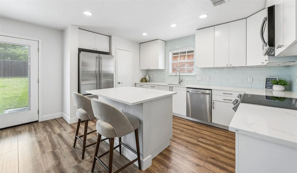 1653 Knight Trail, Little Elm
