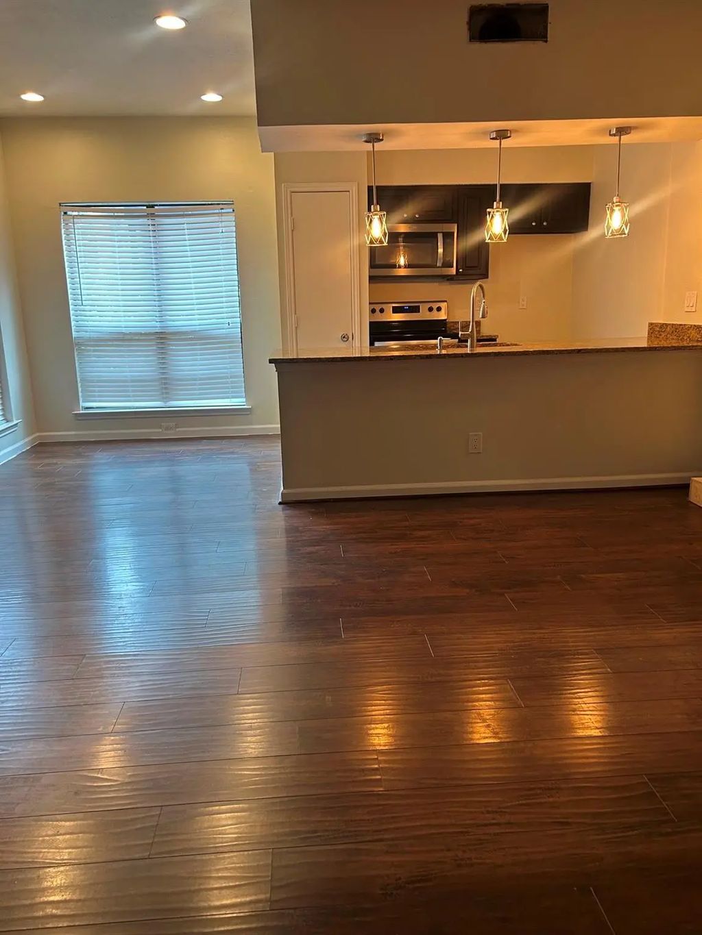 7525 Holly Hill Drive 45, Dallas
