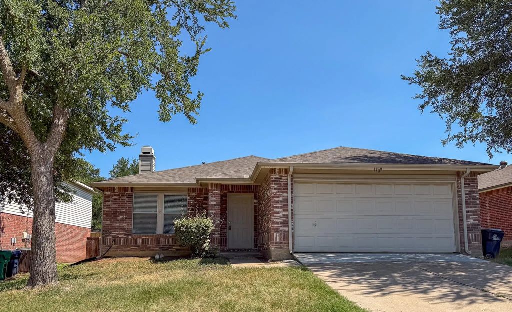 1109 Silent Star Lane, Denton