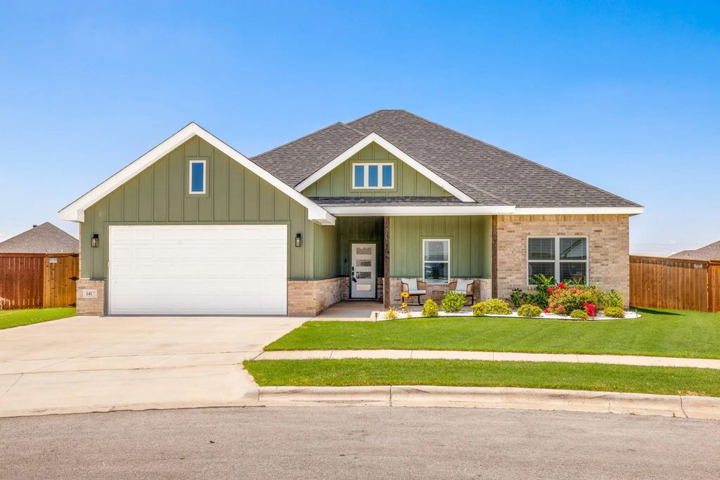 141 Moon Beam Path, Abilene