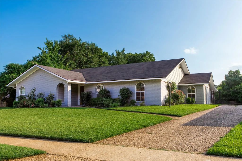 7500 Camelback Drive, Shreveport