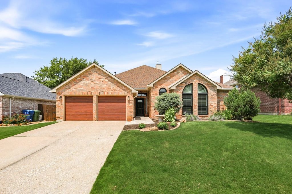 2217 Golden Arrow Drive, Flower Mound