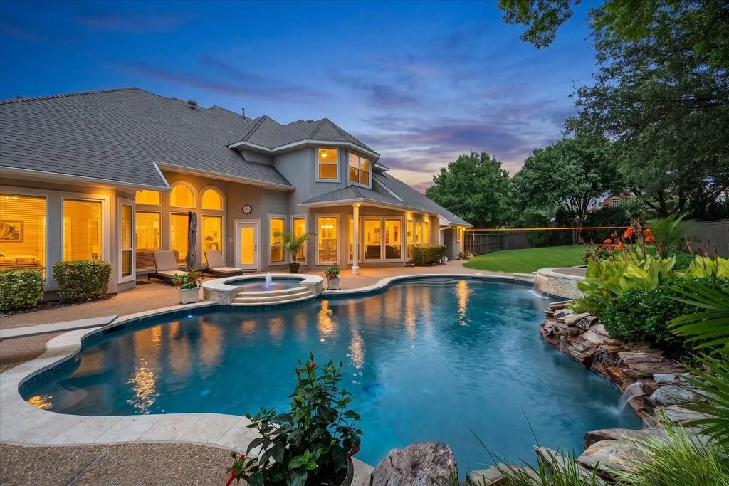 805 Longford Drive, Southlake