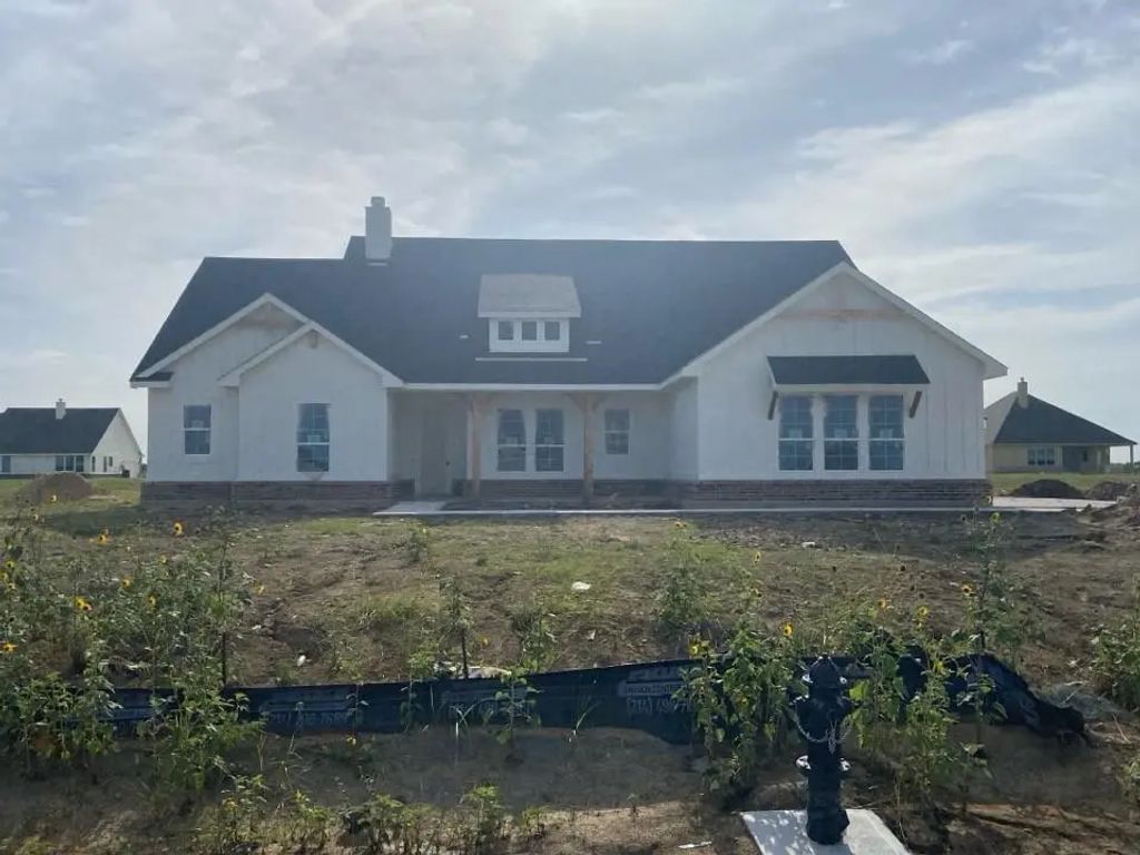 147 Sunny Side Road, Valley View