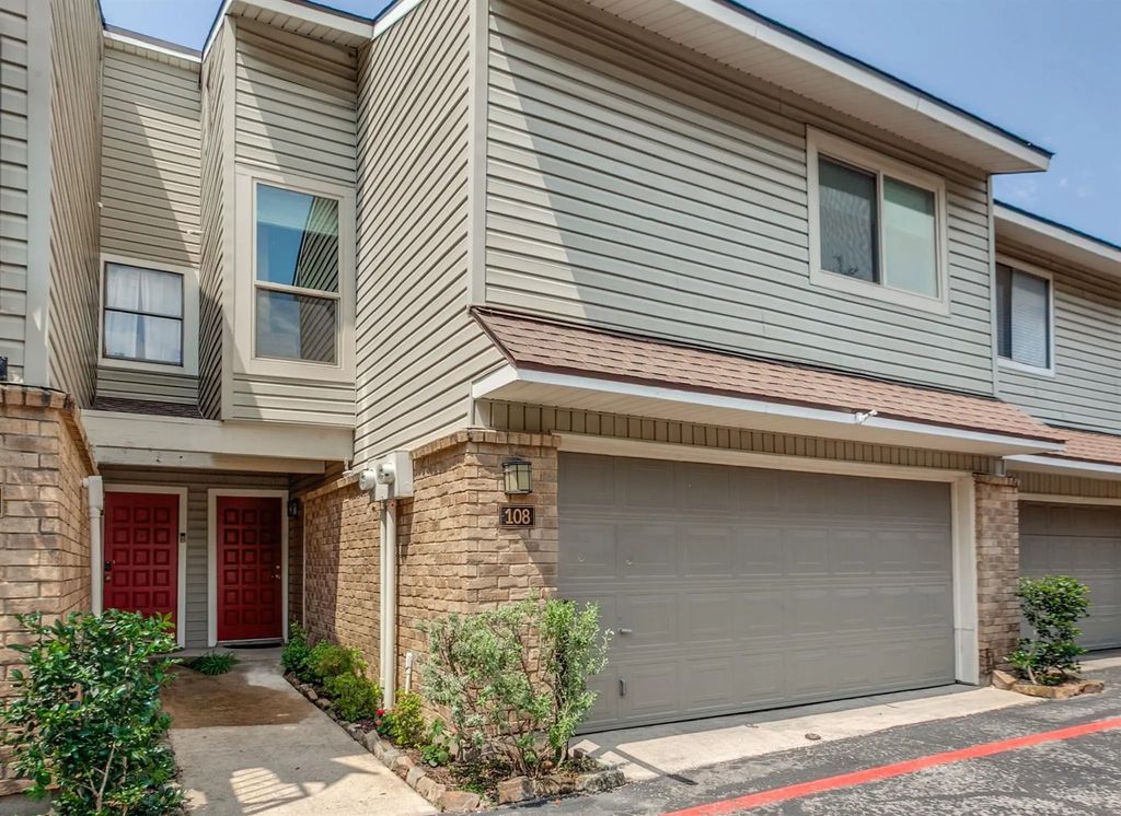 7450 Holly Hill Drive 108, Dallas