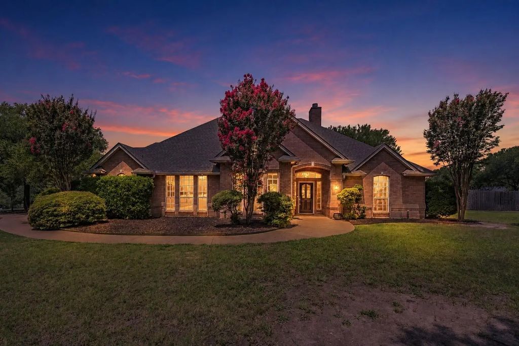 1304 Greenview Drive, Aledo