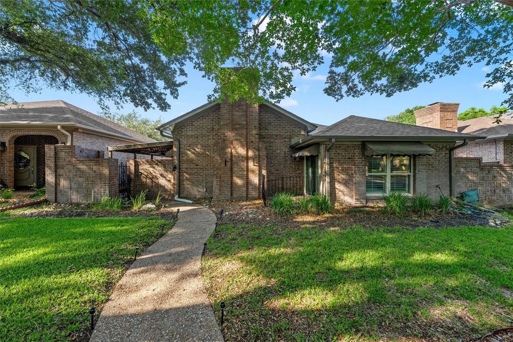 2723 Canyon Oaks Court, Temple