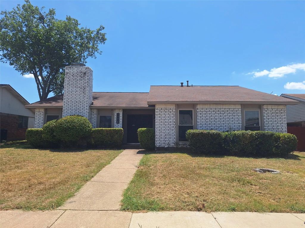 10238 White Elm Road, Dallas