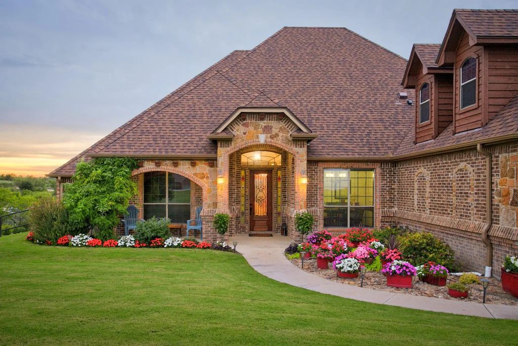 132 Rancho Vista Drive, Aledo