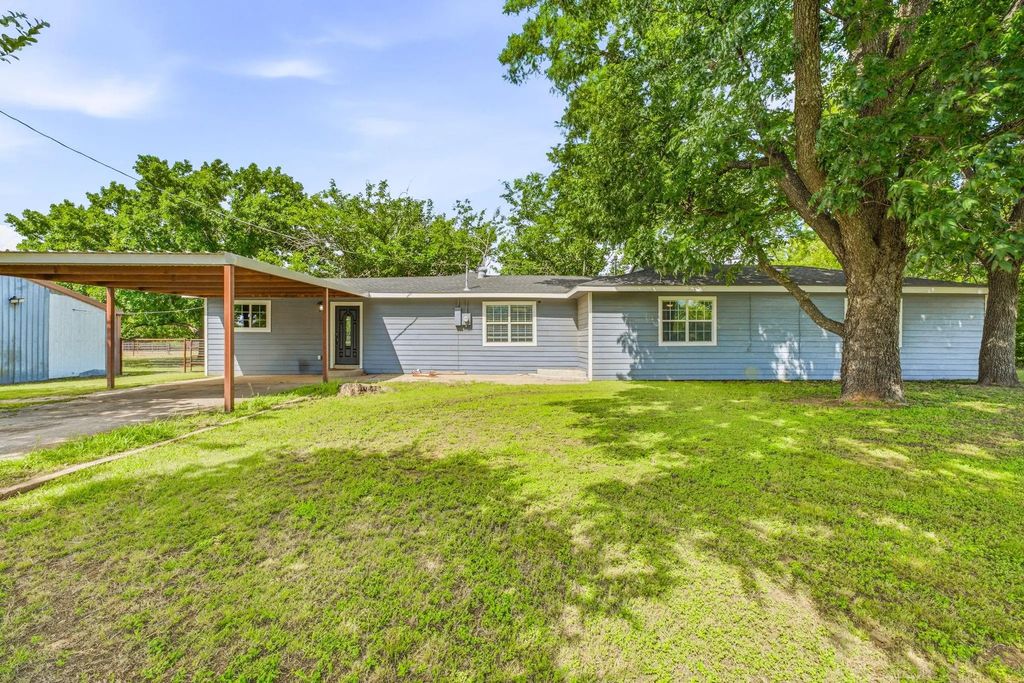 20043 N State Highway 108, Stephenville