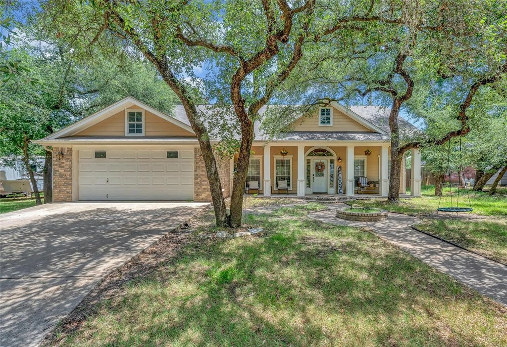 37 Bluebonnet Loop, Morgans Point Resort