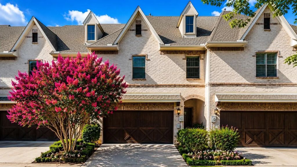 8813 Tudor Place, Dallas