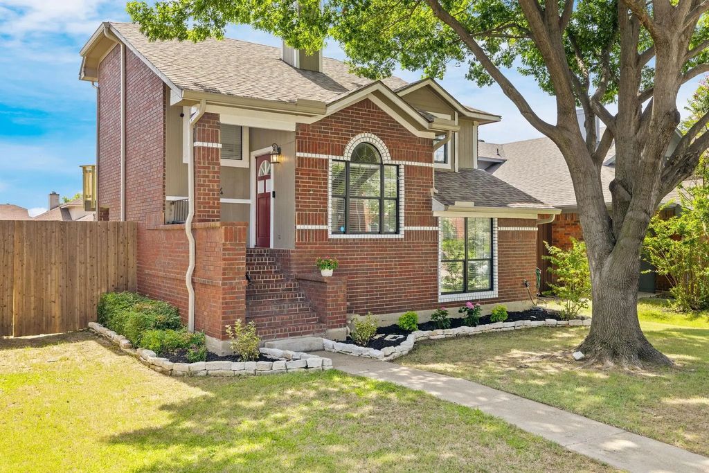 2904 Peninsula Way, Carrollton