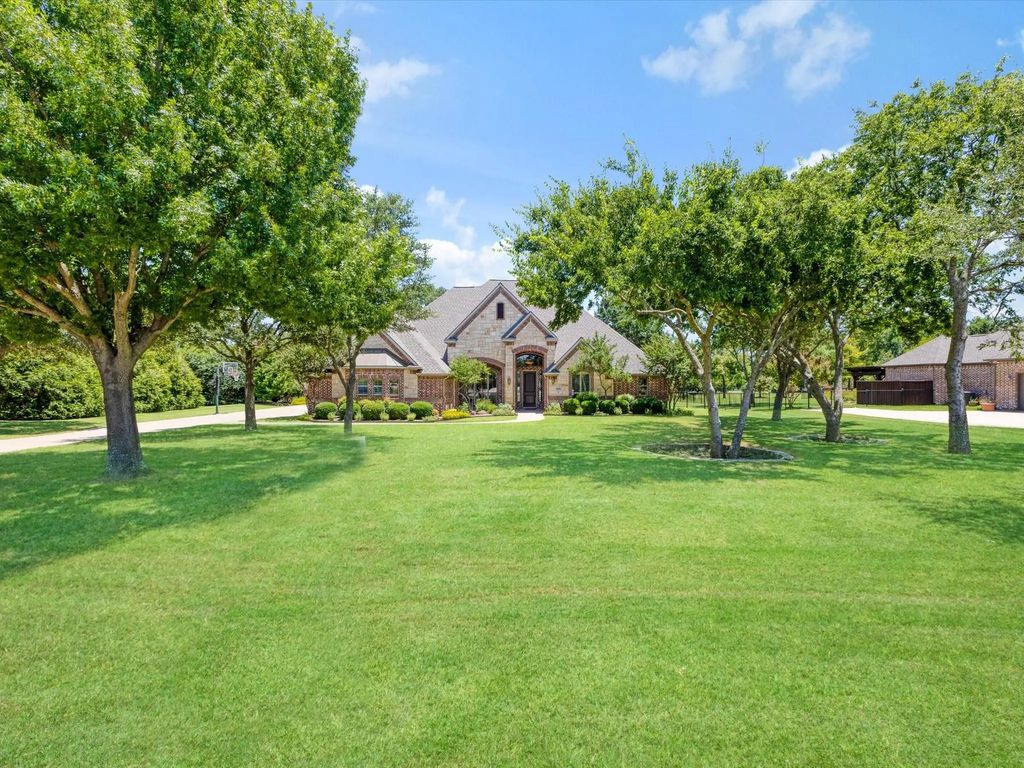 1820 Blue Forest Drive, Prosper