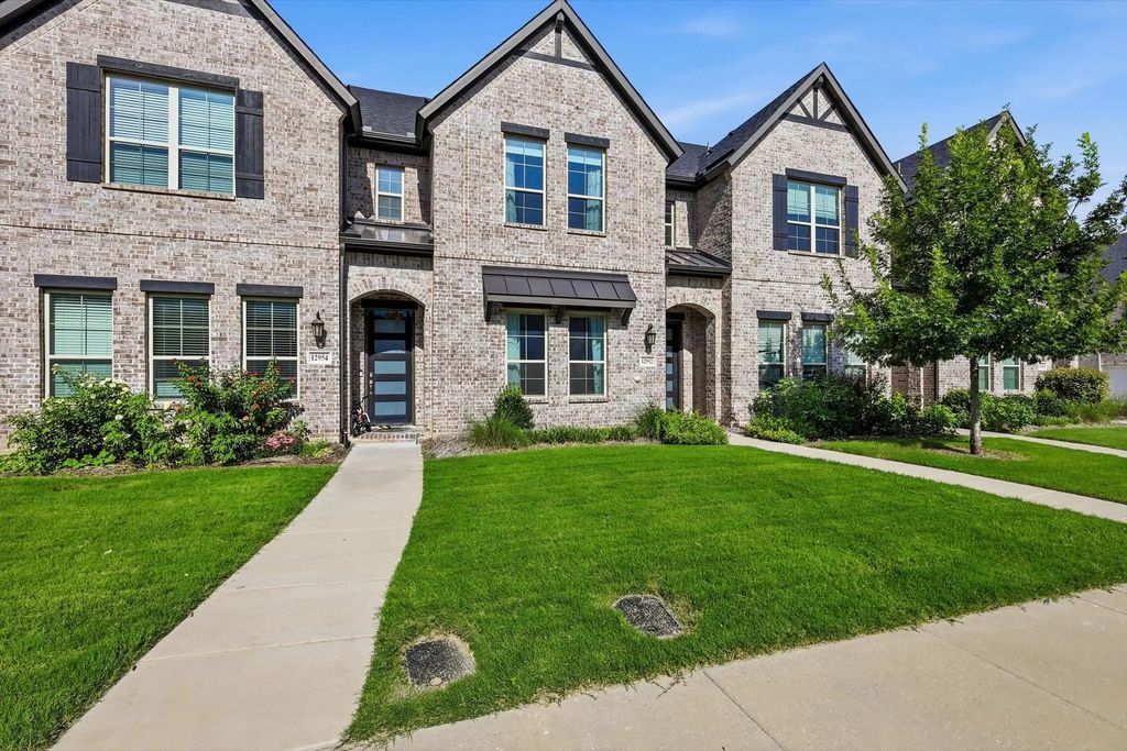 12952 Wymeth Drive, Farmers Branch