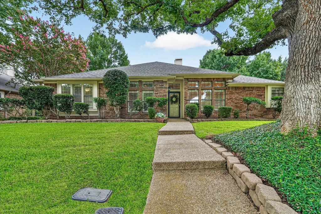 1210 Dark Forest Drive, Lewisville