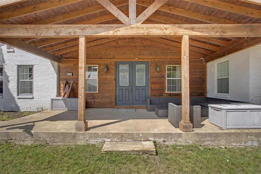 7921 White Settlement Road, White Settlement
