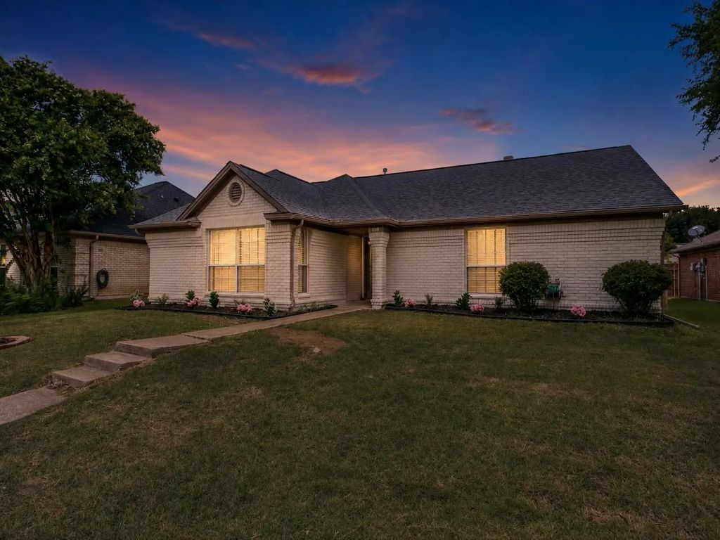 1653 Crosshaven Drive, Lewisville