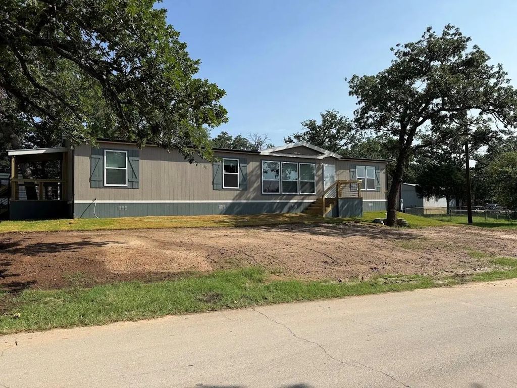 1324 Pelican Circle, Pelican Bay