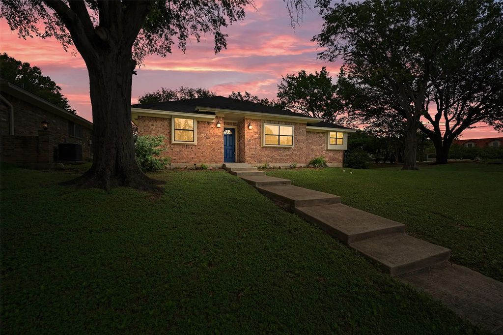 2405 Castle Street, Irving