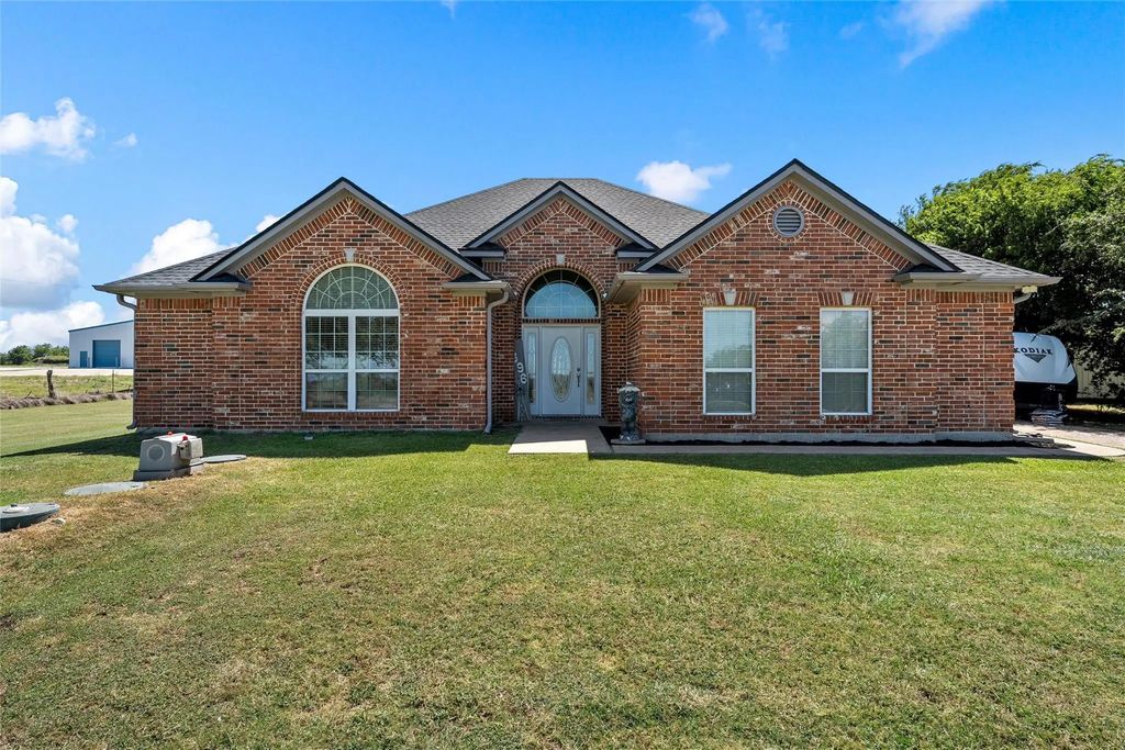 3696 Old Lorena Road, Lorena