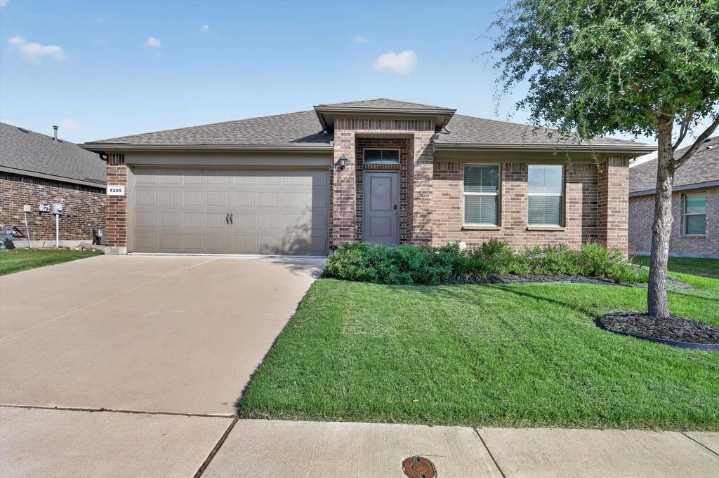 8205 Burma Drive, Fort Worth