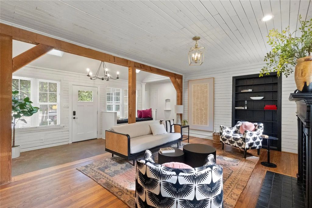 619 N Hampton, Dallas