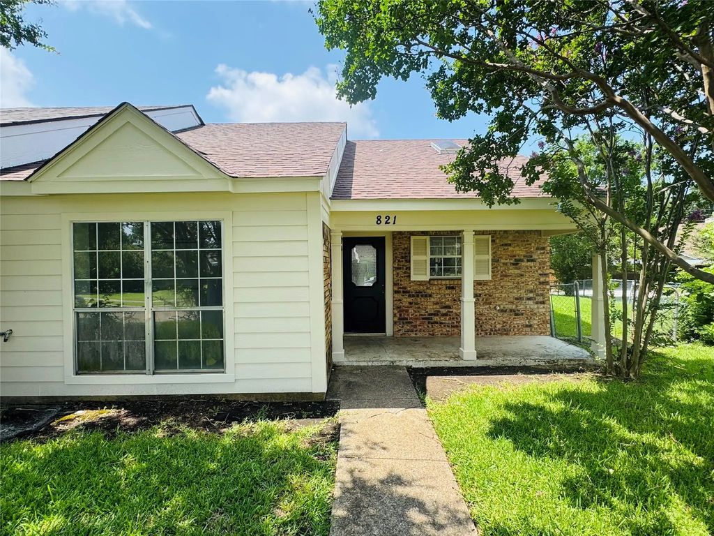 821 Colchester Drive, Mesquite