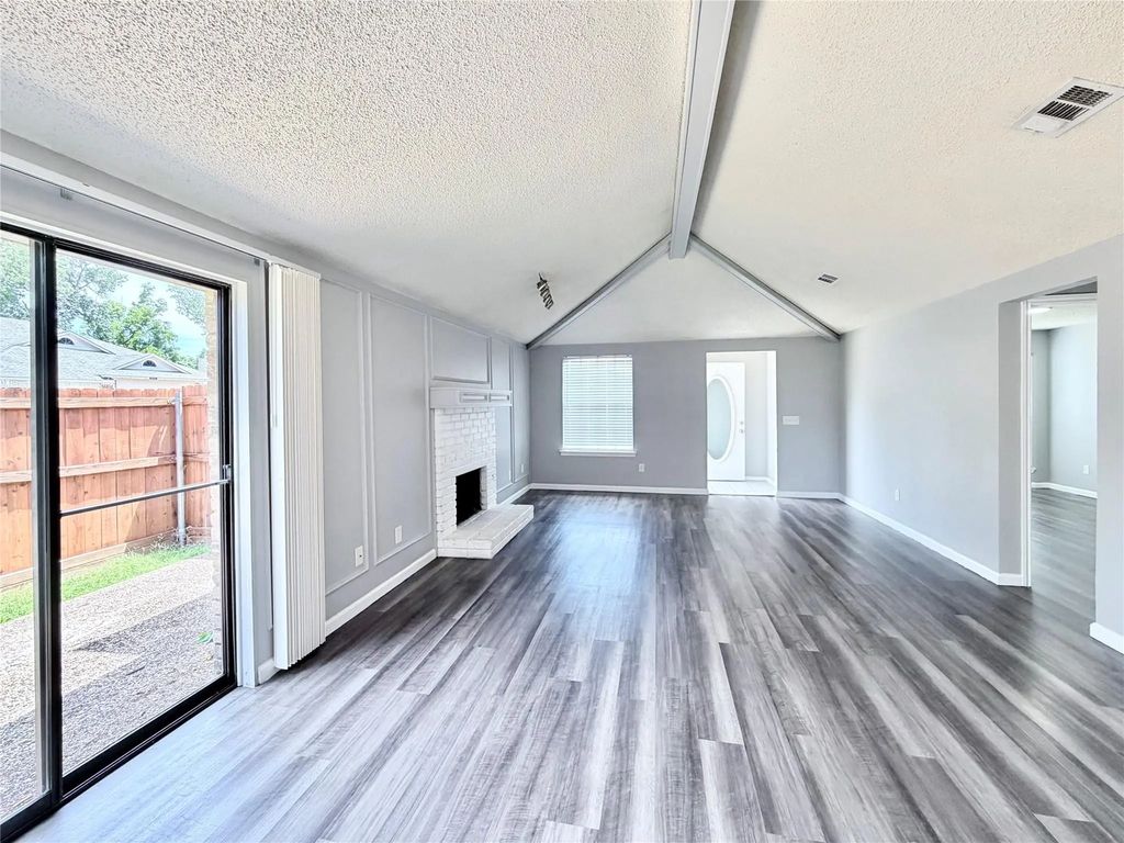 11923 Garden Terrace Drive 11925, Dallas