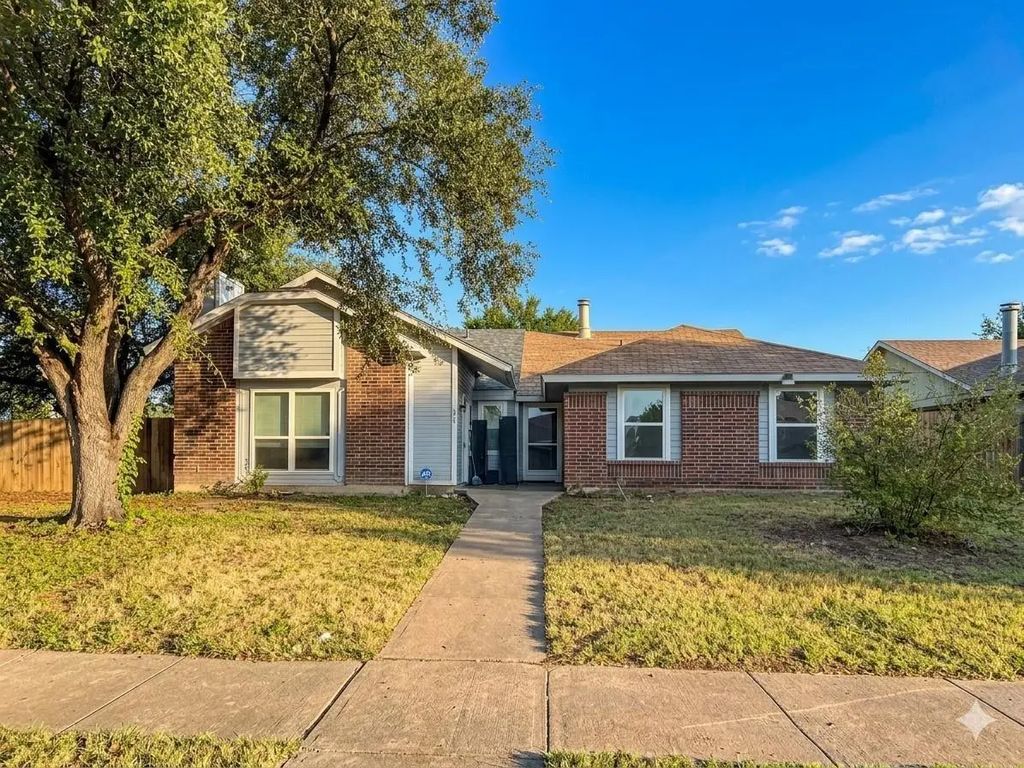 406 Dollins Street, Cedar Hill