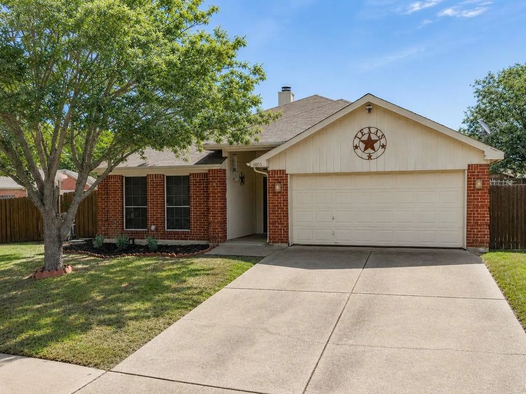 6003 Brookfall Drive, Arlington