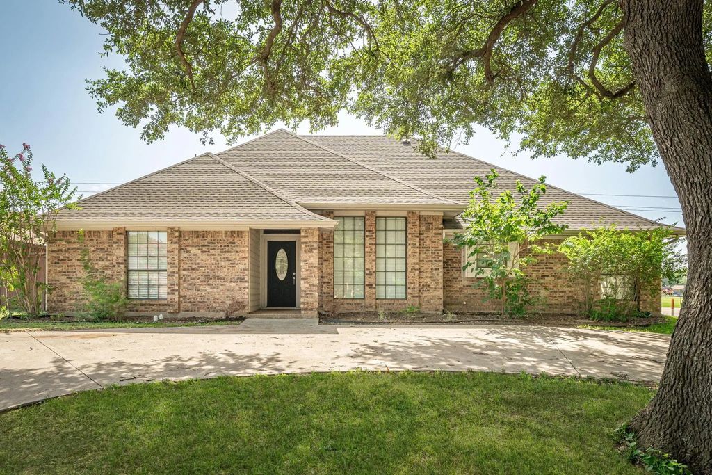 3901 Wagonwheel Drive, Plano