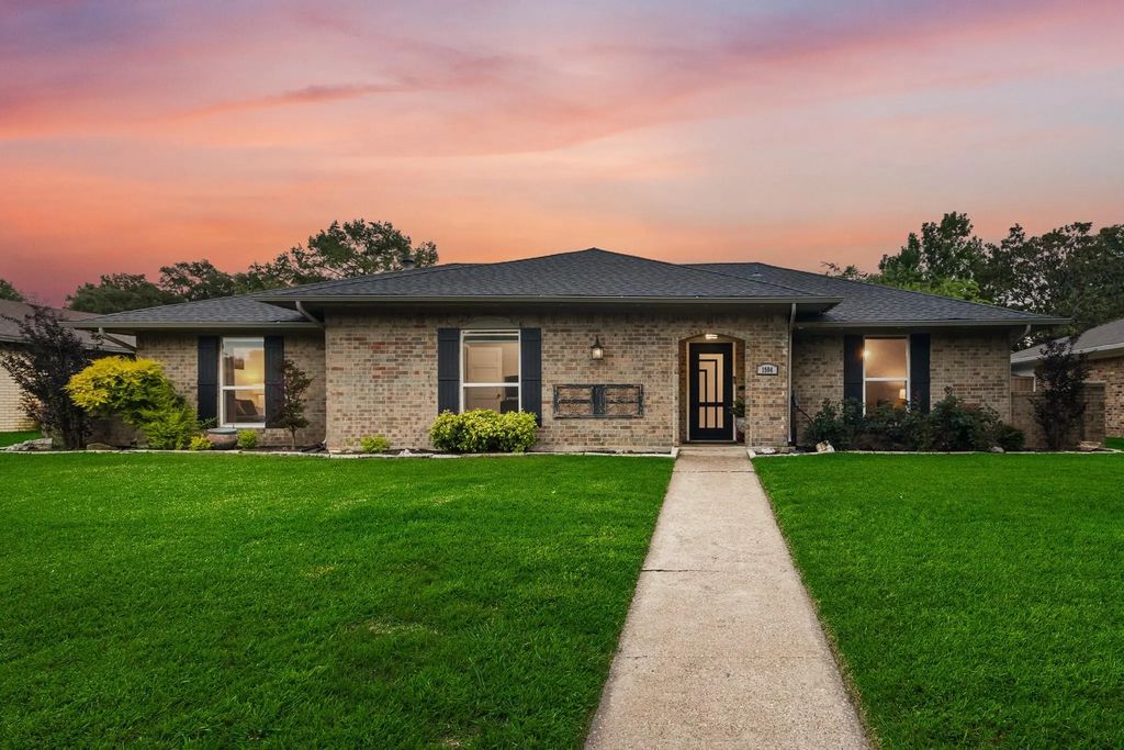 1904 Ports O Call Drive, Plano