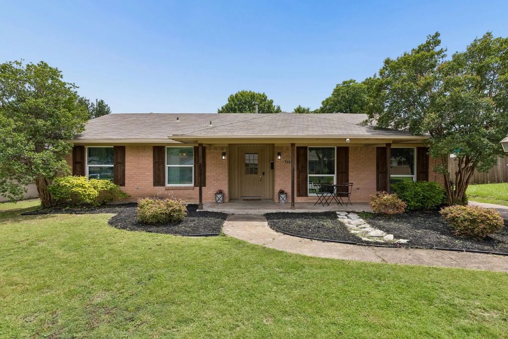 1239 Evergreen Drive, Richardson