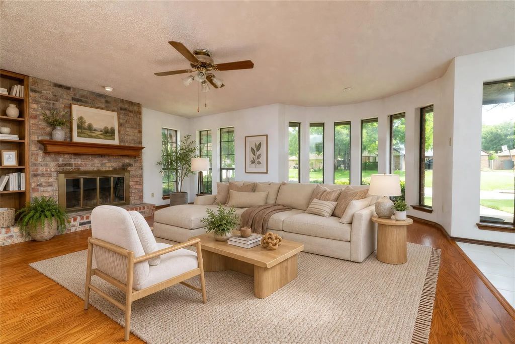 1211 Brookfield Lane, Mansfield