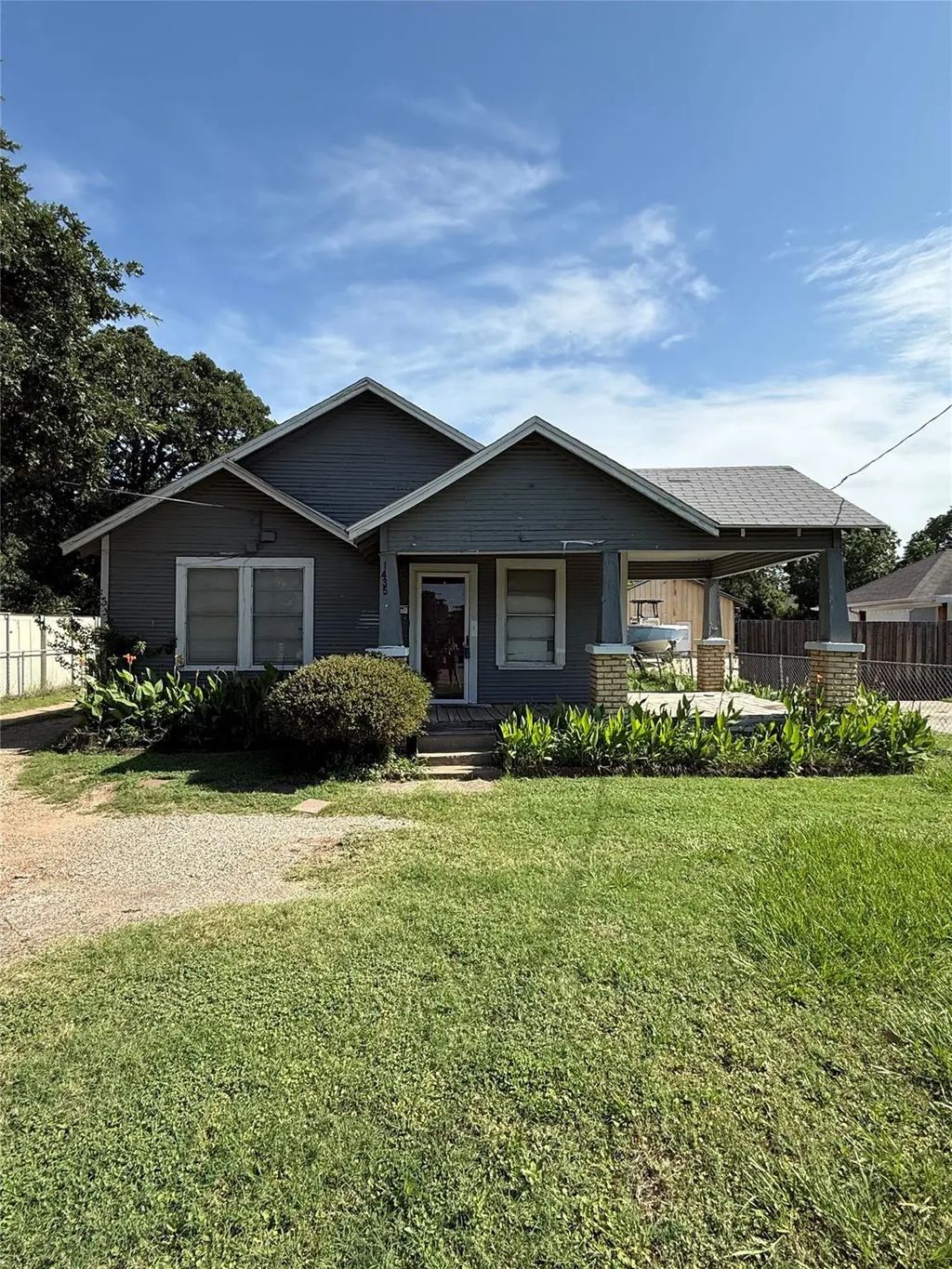 1435 E Shady Grove Road, Irving