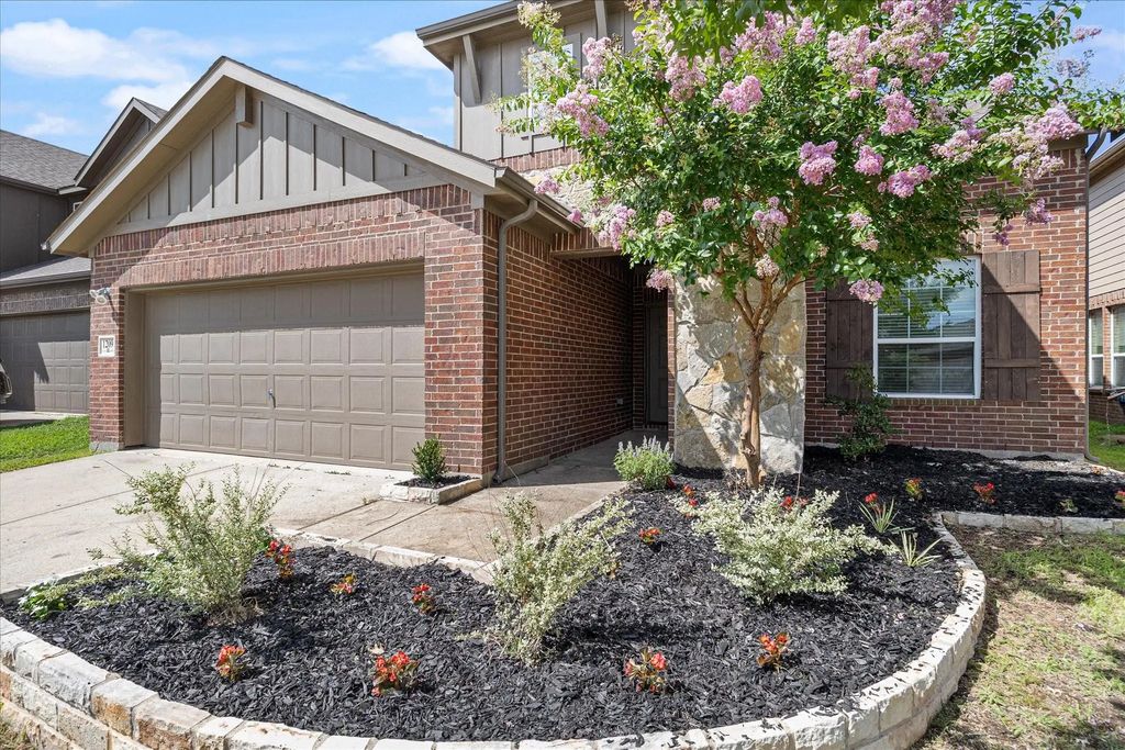1209 Templin Avenue, Forney
