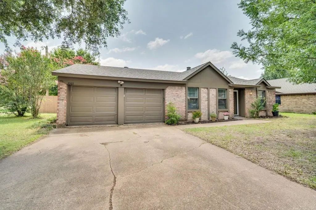 3501 French Wood Drive, Arlington