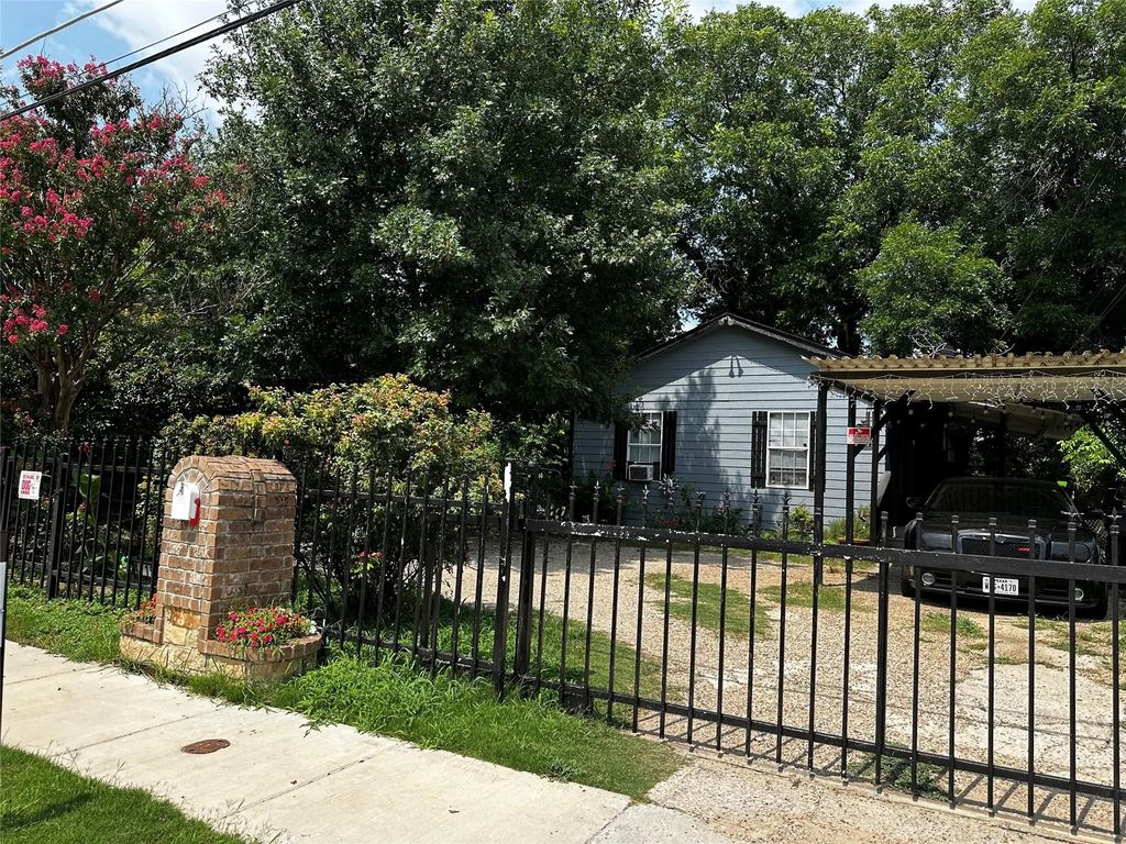 4119 Babcock Drive, Dallas