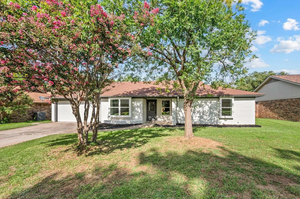 7624 Perkins Drive, North Richland Hills