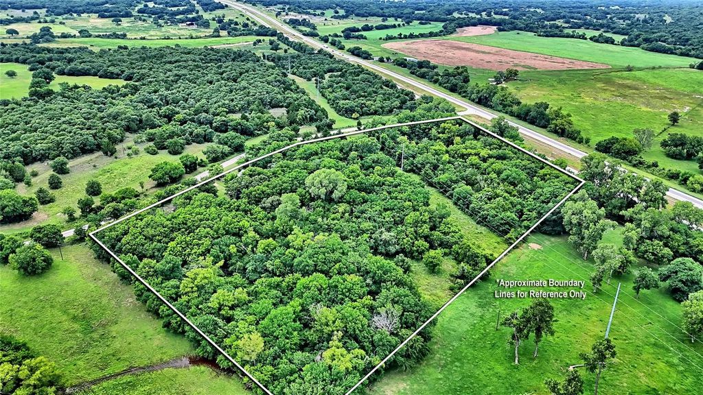 8540 Dixie School Road, Nocona