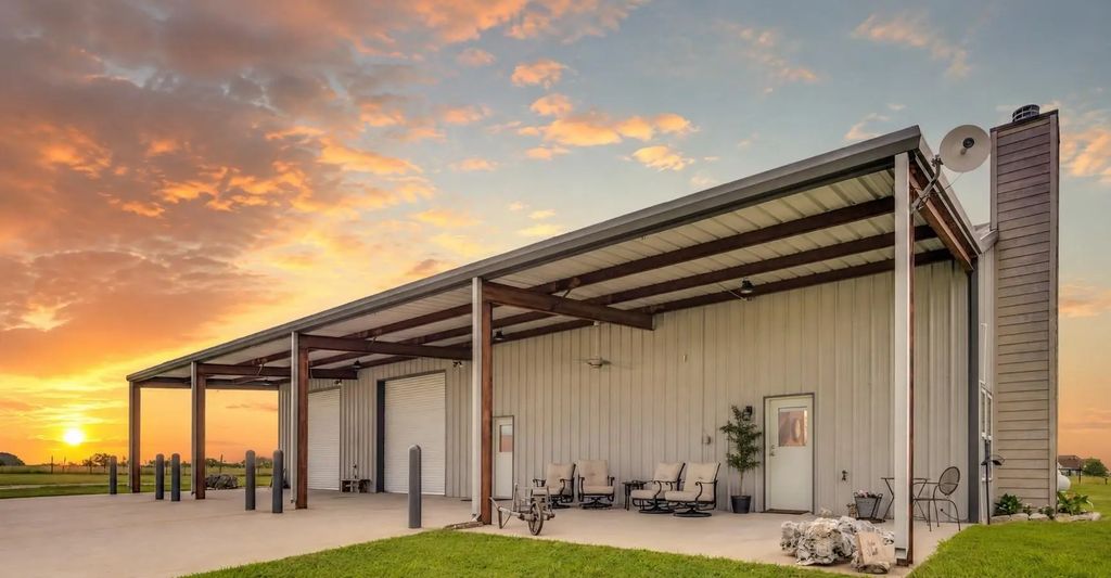 930 Pigg Road, Waxahachie